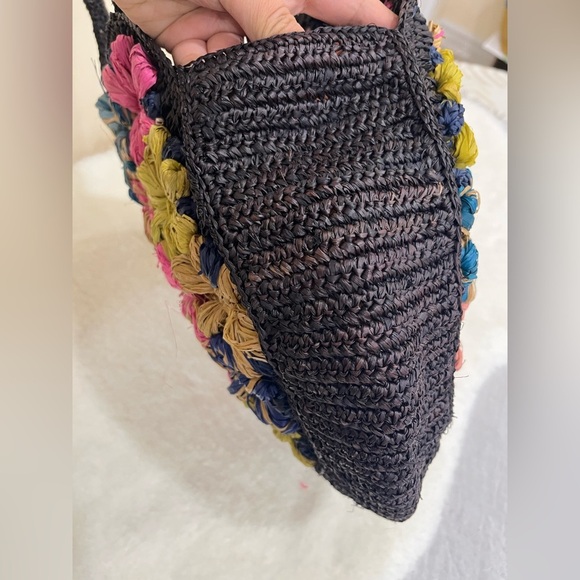 Raffia Floral Crochet Round Handbag - Picture 7 of 10